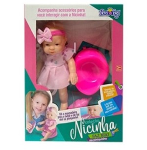 BONECA NICINHA FAZ XIXI